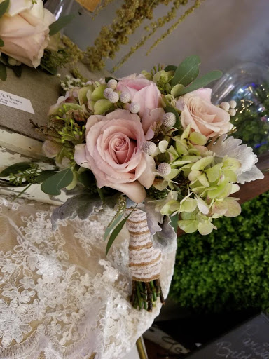 Florist «Parisian Bridal & Flowers», reviews and photos, 7924 Gateway Blvd E #150a, El Paso, TX 79915, USA