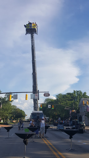 Wine Store «House Wine», reviews and photos, 644 High St, Columbus, OH 43085, USA