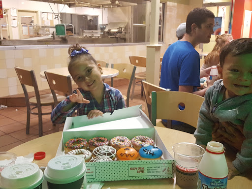 Bakery «Krispy Kreme Doughnuts», reviews and photos, 2600 S Cooper St, Arlington, TX 76015, USA