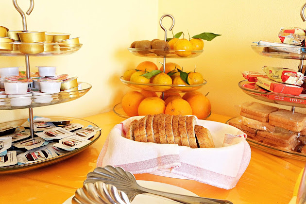 Petit déjeuner Chambre d'hôtes Bed & Breakfast Kosmos (CIR 19089017C101986) 96100 Syracuse