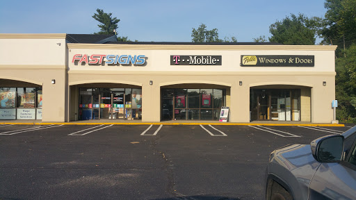 T-Mobile, 1271 Washington St, Hanover, MA 02339, USA, 