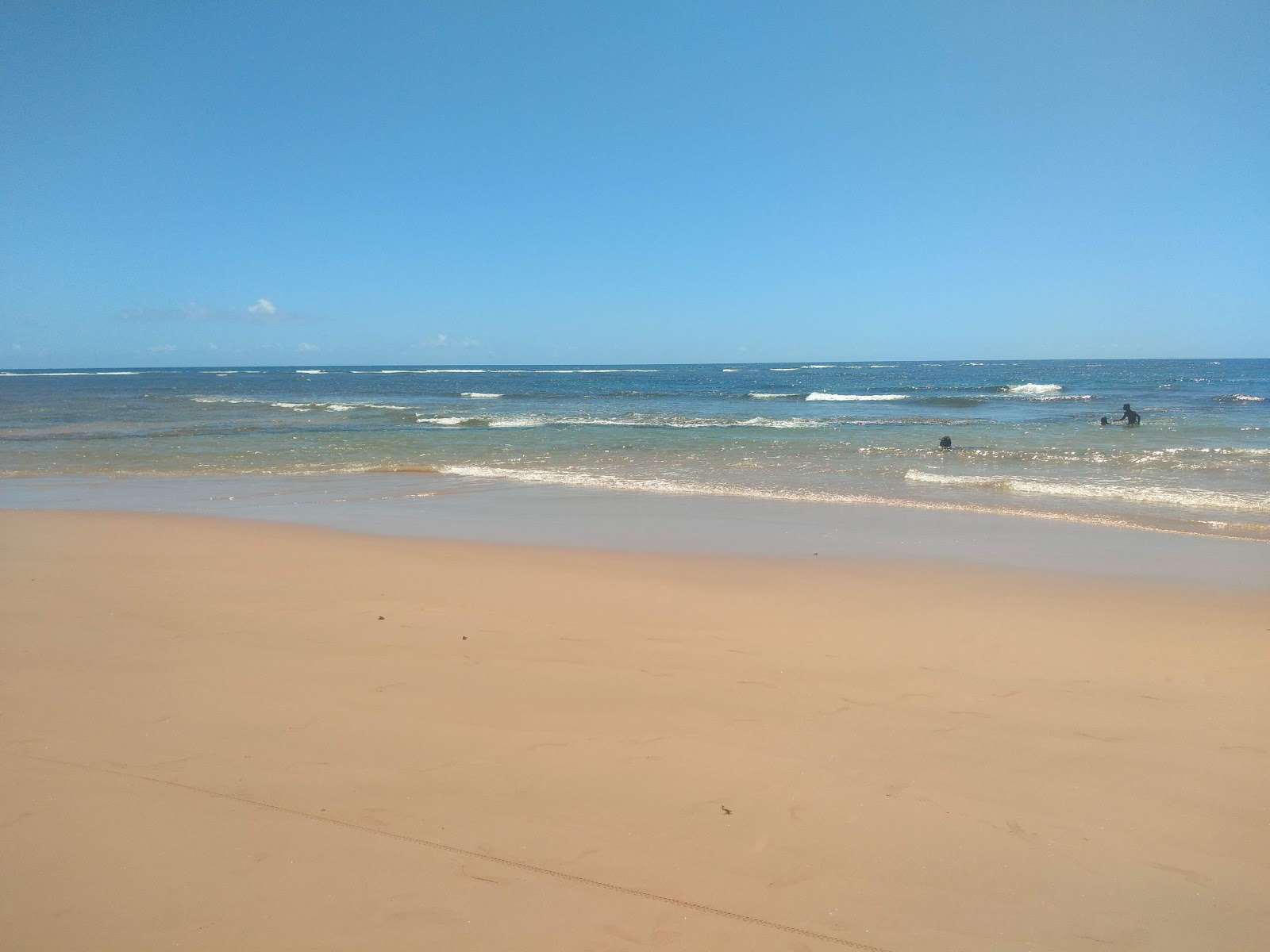 Foto von Algodoes Strand mit sehr sauber Sauberkeitsgrad