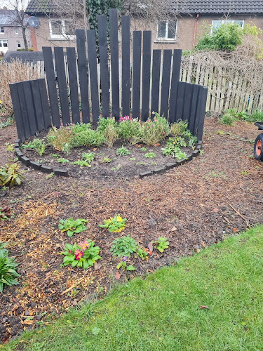Reviews of Edible & Tasty Spaces (EATS) Rosyth Community Garden in Dunfermline - Supermarket