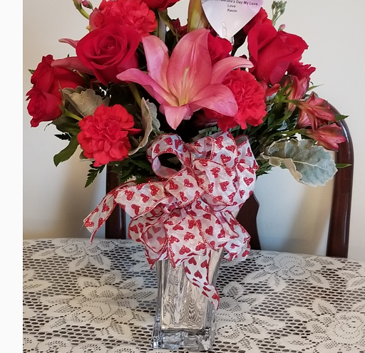 Florist «Flowers by Evelyn», reviews and photos, 92 E Main St, Westminster, MD 21157, USA