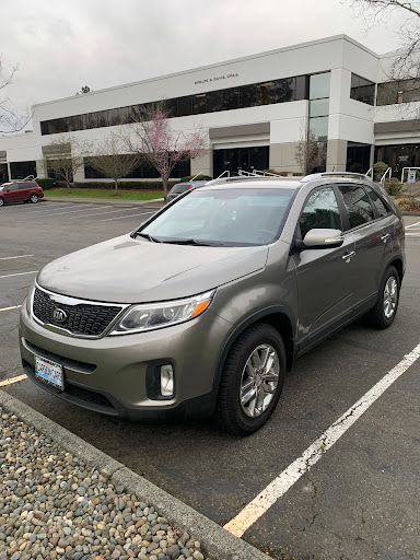 Used Car Dealer «Carson Cars», reviews and photos, 13806 WA-99, Lynnwood, WA 98087, USA