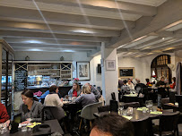 Atmosphère du Restaurant français La Petite Mairie - Restaurant traditionnel à Strasbourg - n°12