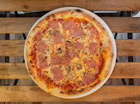 Pepperoni du Restaurant italien Les Artisans de la Pizza à Paris - n°2