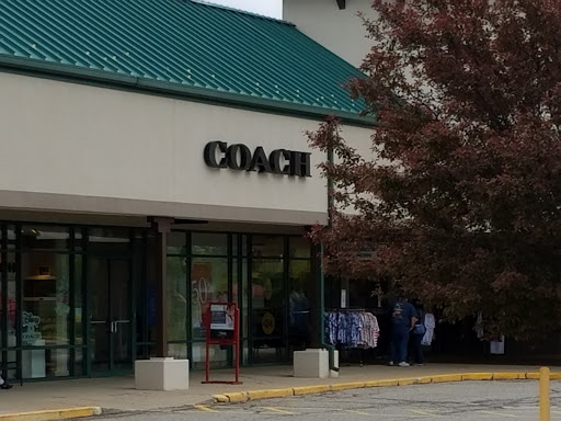 Outlet Mall «The Outlet Shoppes At Fremont», reviews and photos, 6245 N Old 27, Fremont, IN 46737, USA