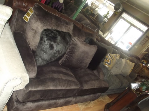 Junk Store «Family Thrift Store», reviews and photos, 1207 N Royal Ave, Front Royal, VA 22630, USA