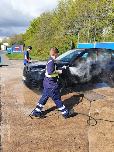 Reviews of Waves Hand Car Wash Irlam in Manchester - Car wash