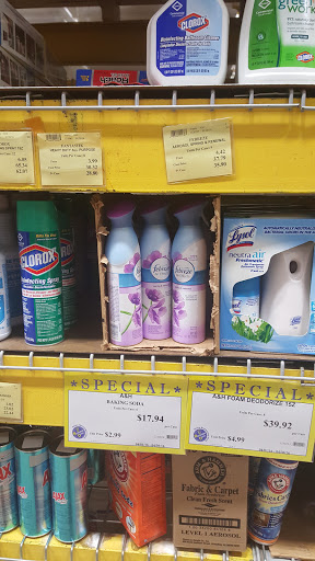 Shopping Mall «Great Western Shopping Center», reviews and photos, 240 N Wilson Rd, Columbus, OH 43204, USA