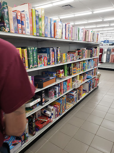 Thrift Store «Lake Hallie Goodwill Retail Store & Training Center», reviews and photos, 2759 S Prairie View Rd, Chippewa Falls, WI 54729, USA