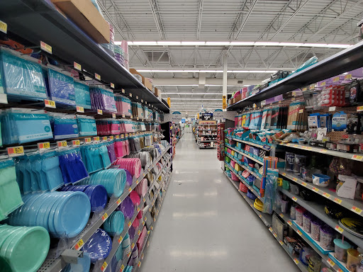 Department Store «Walmart Supercenter», reviews and photos, 2801 Commerce Dr, Coralville, IA 52241, USA