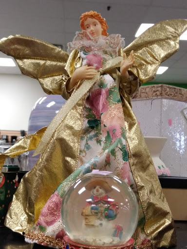 Thrift Store «Goodwill Store & Donation Center», reviews and photos, 28901 S Western Ave, Rancho Palos Verdes, CA 90275, USA