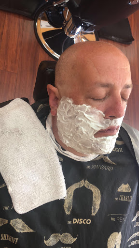 Barber Shop «Blvd Barbers», reviews and photos, 1401 Gulf Blvd, Indian Rocks Beach, FL 33785, USA