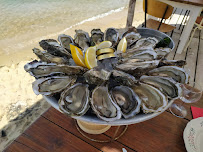 Plats et boissons du Restaurant La Cabane Réveleau, dégustation d'huîtres - Le Canon à Lège-Cap-Ferret - n°14