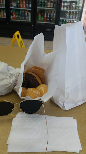 Donut Shop «Mrs. Donuts», reviews and photos, 14765 Memorial Dr, Houston, TX 77079, USA