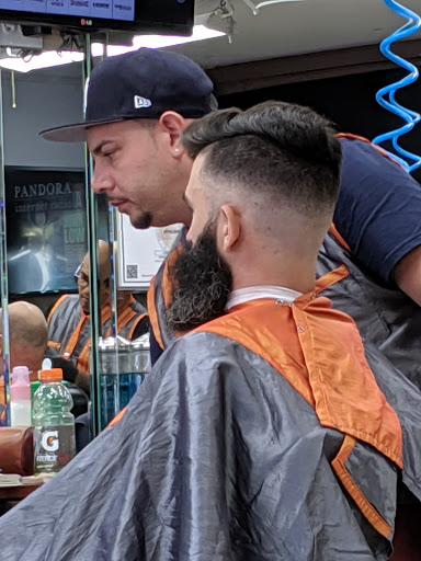 Barber Shop «R2 Barbershop», reviews and photos, 2075 Drew St, Clearwater, FL 33765, USA