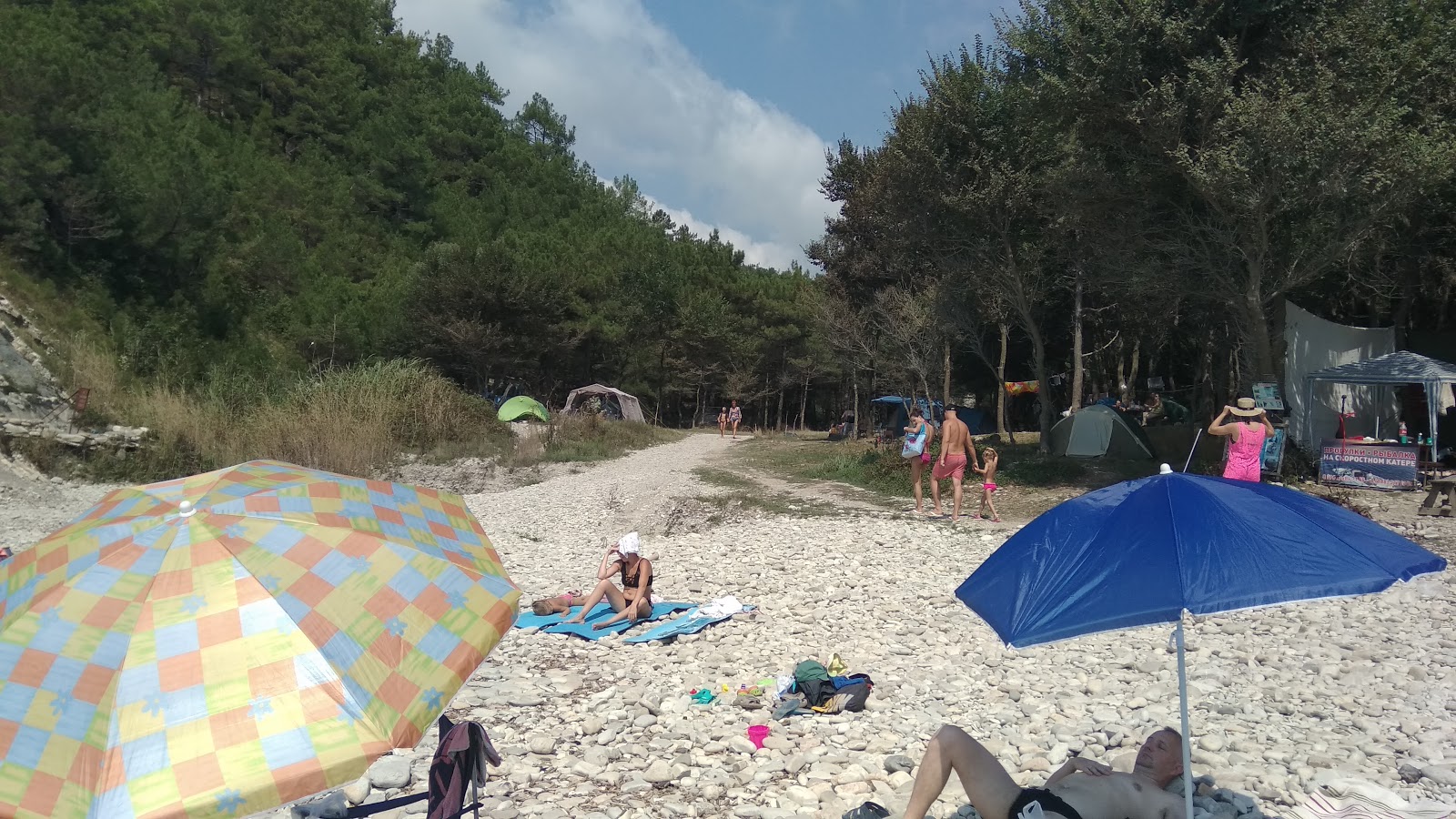 Foto von Nazarova dacha beach teilweise hotelbereich