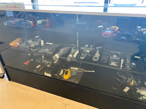 Pawn Shop «US Pawn», reviews and photos, 386 S Chambers Rd, Aurora, CO 80017, USA