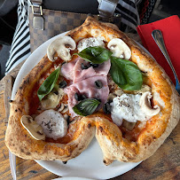 Plats et boissons du Restaurant italien The Brooklyn Pizzeria à Paris - n°1