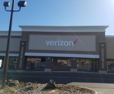Cell Phone Store «Verizon», reviews and photos, 310 NJ-36 #711, West Long Branch, NJ 07764, USA