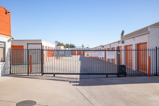 Self-Storage Facility «Public Storage», reviews and photos, 10047 Linden Ave, Bloomington, CA 92316, USA