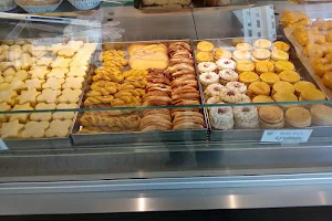 Bijou 3 Pastry Shop image