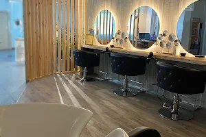New Life Day Spa image