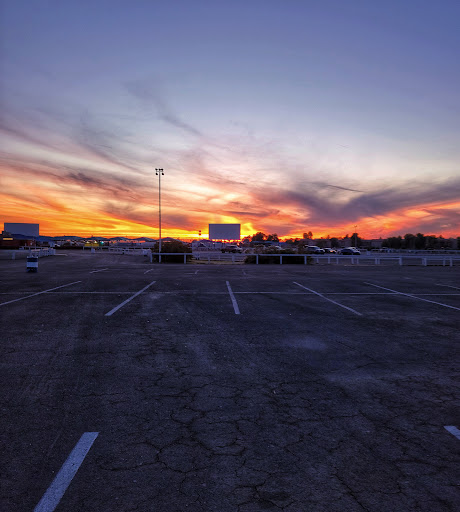 West Wind Glendale 9 Drive-In