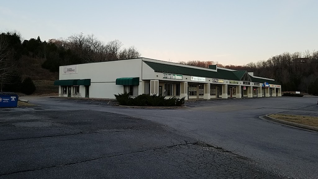 C & M Salon & Barber Shop 72714