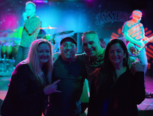 Bar «MT Barrels», reviews and photos, 1712 W Wise Rd, Schaumburg, IL 60193, USA