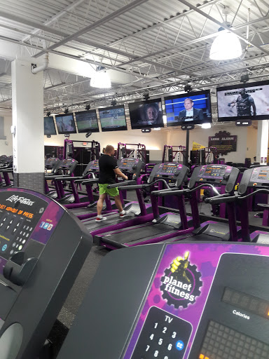 Gym «Planet Fitness», reviews and photos, 525 W Lake St, Addison, IL 60101, USA