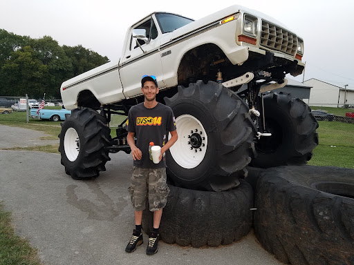 Liquor Store «Vette City Liquors», reviews and photos, 3018 Louisville Rd, Bowling Green, KY 42101, USA