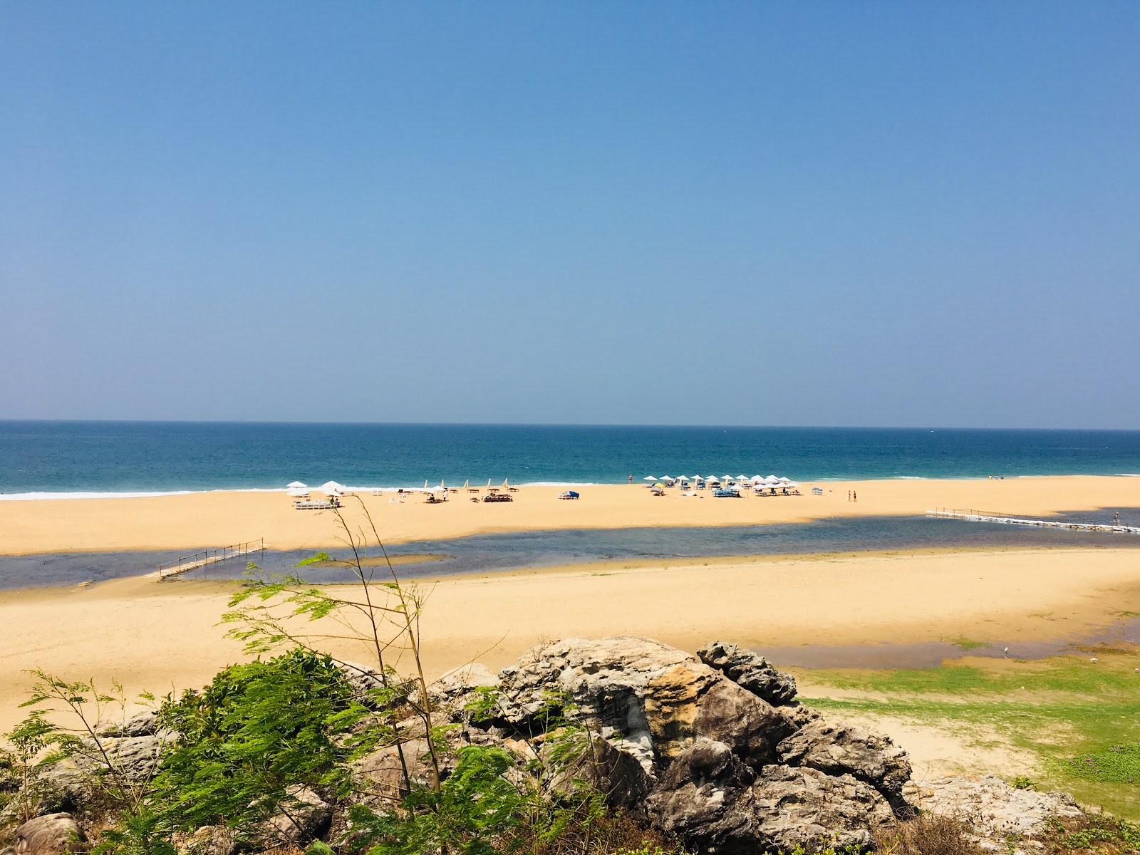 Foto af Pozhiyoor Golden Beach med høj niveau af renlighed