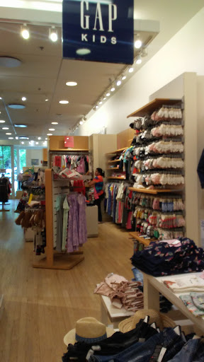 Shopping Mall «Utica Square», reviews and photos, 1709 Utica Square, Tulsa, OK 74114, USA