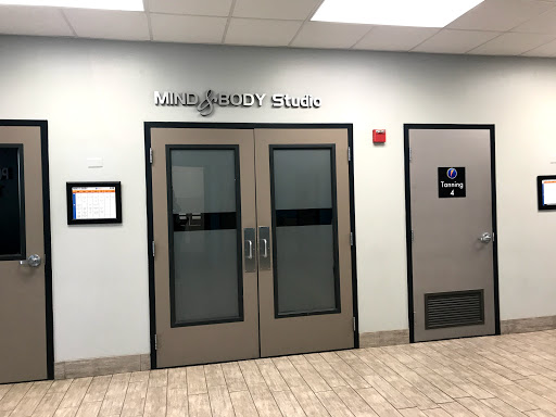 Health Club «Onelife Fitness - Greenbrier Gym», reviews and photos, 600 Jarman Rd, Chesapeake, VA 23320, USA