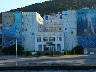 Heybeliada Deniz Lisesi