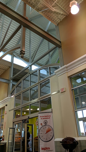 Coffee Shop «Starbucks», reviews and photos, 3980 W Andrew Johnson Hwy, Morristown, TN 37814, USA