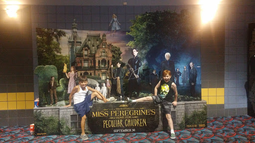 Movie Theater «MJR Waterford Digital Cinema 16», reviews and photos, 7501 Highland Rd, Waterford Twp, MI 48327, USA