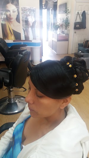 Dangela Beauty Salon - photo 35