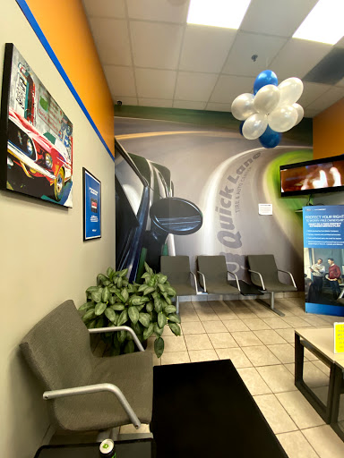 Ford Dealer «Arlington Heights Ford», reviews and photos, 801 W Dundee Rd, Arlington Heights, IL 60004, USA