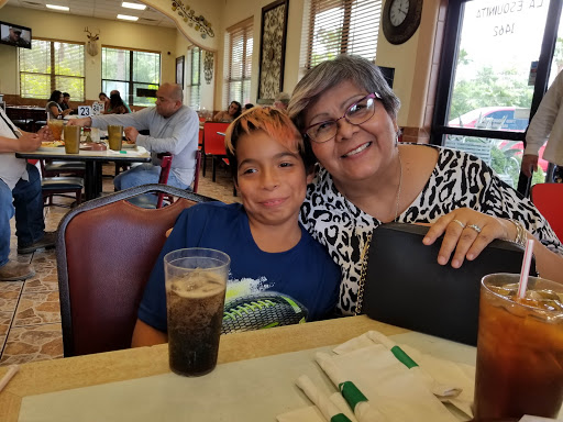 Grocery Store «La Esquinita & Grocery», reviews and photos, 14624 Shepherd Rd, Atascosa, TX 78002, USA