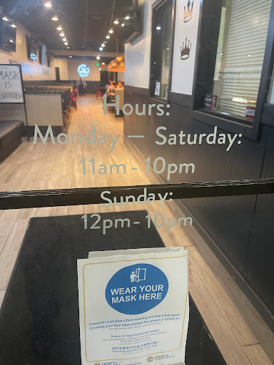 Pizza Restaurant «Round Table Pizza», reviews and photos, 128 Woodside Rd, Redwood City, CA 94061, USA