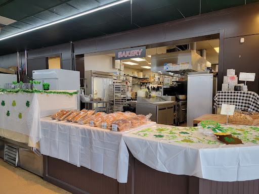 Hamburger Restaurant «Mountain Fresh Grocery Inc», reviews and photos, 521 Main St, Highlands, NC 28741, USA