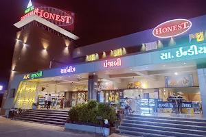 Hotel Gurukrupa Hotel Honest image