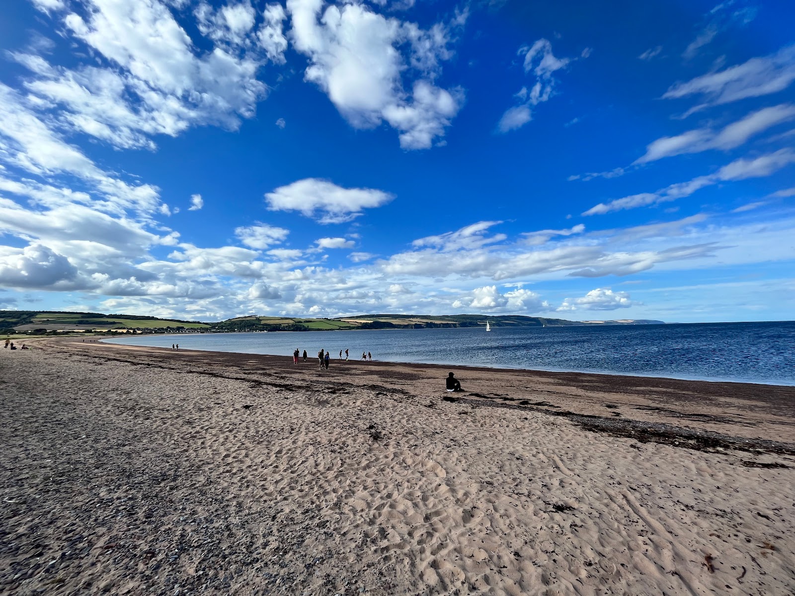 Chanonry Point Beach的照片 带有长直海岸