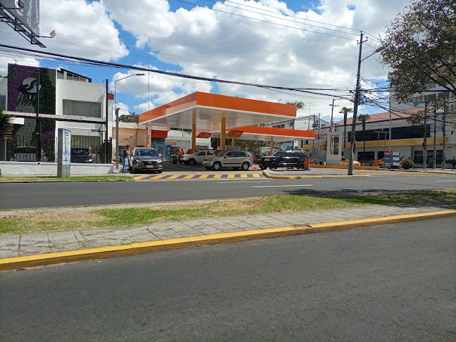 Opiniones de Primax 9 de Octubre Atimasa en Quito - Gasolinera