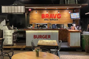 BRAVO BBQ BURGER image