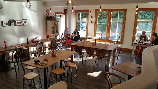 Comments and reviews of Chimichurri Argentinian Restaurant & Café (Ex Brooklyn Deli)